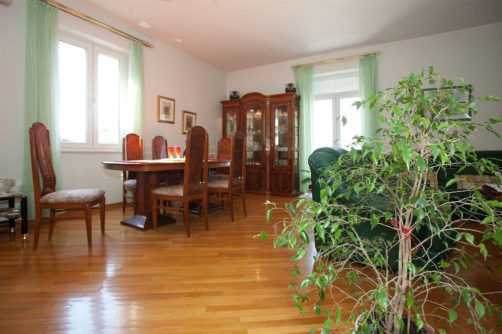 Cro Jet Set Apartments Split Exterior foto