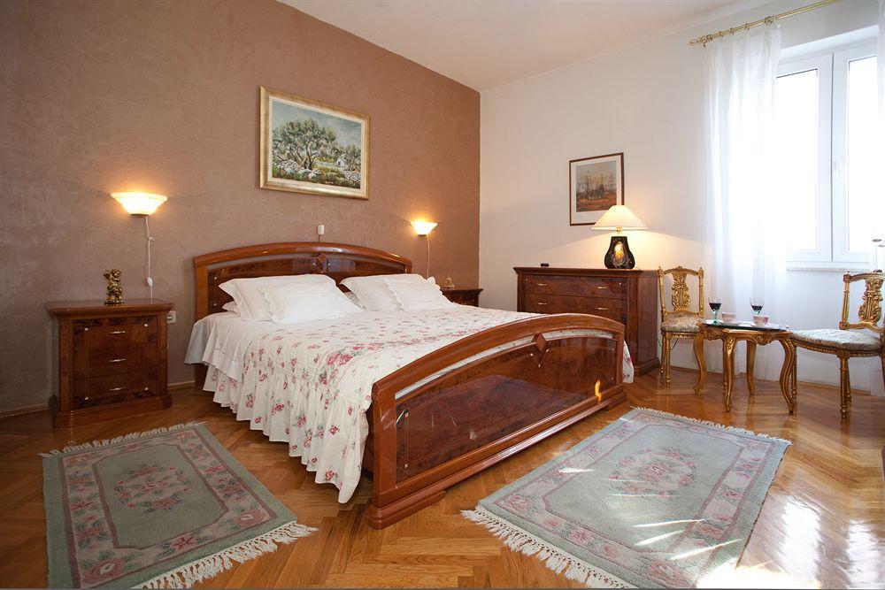 Cro Jet Set Apartments Split Exterior foto