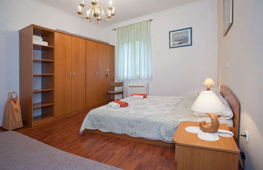 Cro Jet Set Apartments Split Exterior foto